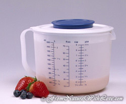 9 Cup/2.2L Mixing Jug